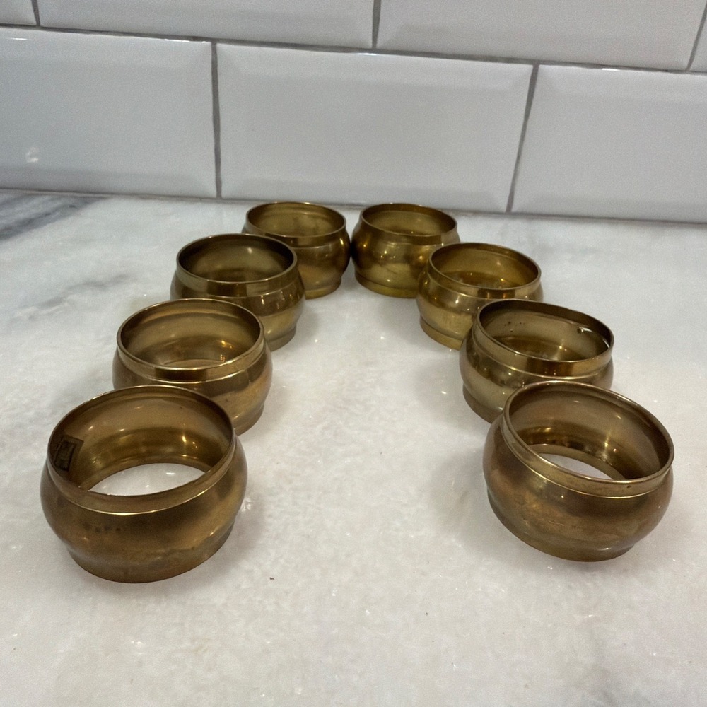 Set Of 8 Vintage BRASS NAPKIN Rings SMOOTH 1" X 2" Made in India ES008